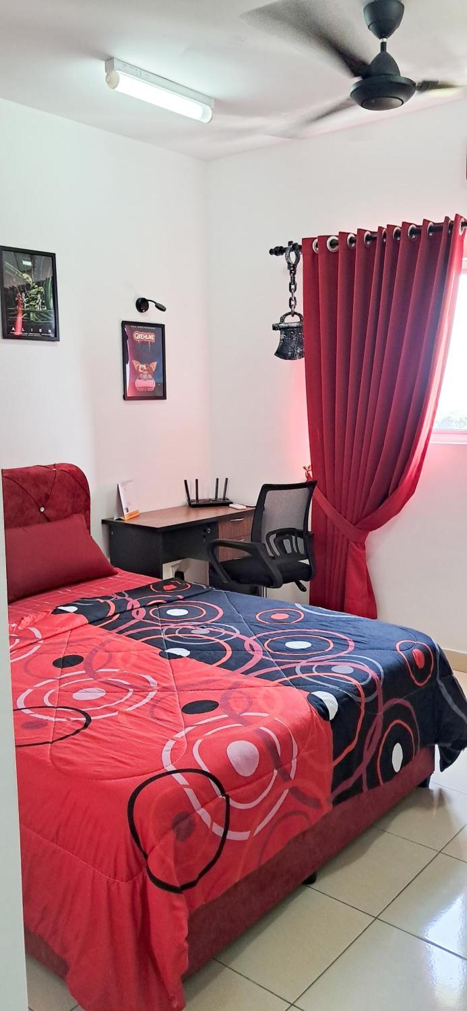 The Red Room Alanis Residence Sepang Exterior photo