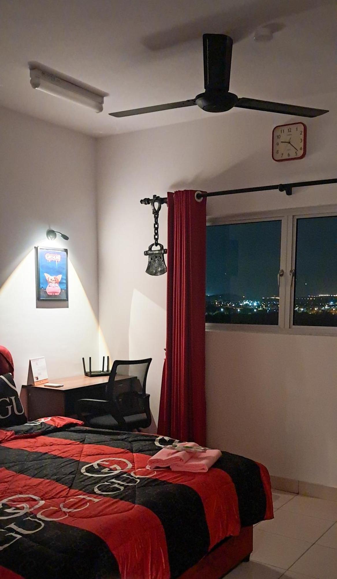 The Red Room Alanis Residence Sepang Exterior photo
